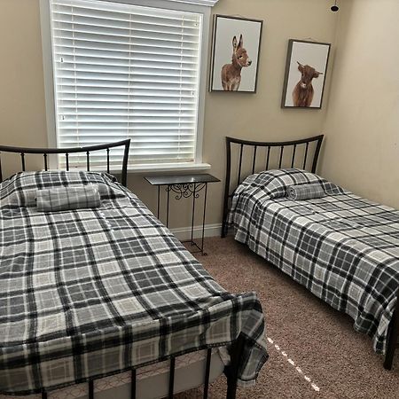 Peaceful & Cozy 3 Bedroom Ranch-Home W/Fireplace Hemet Exterior foto