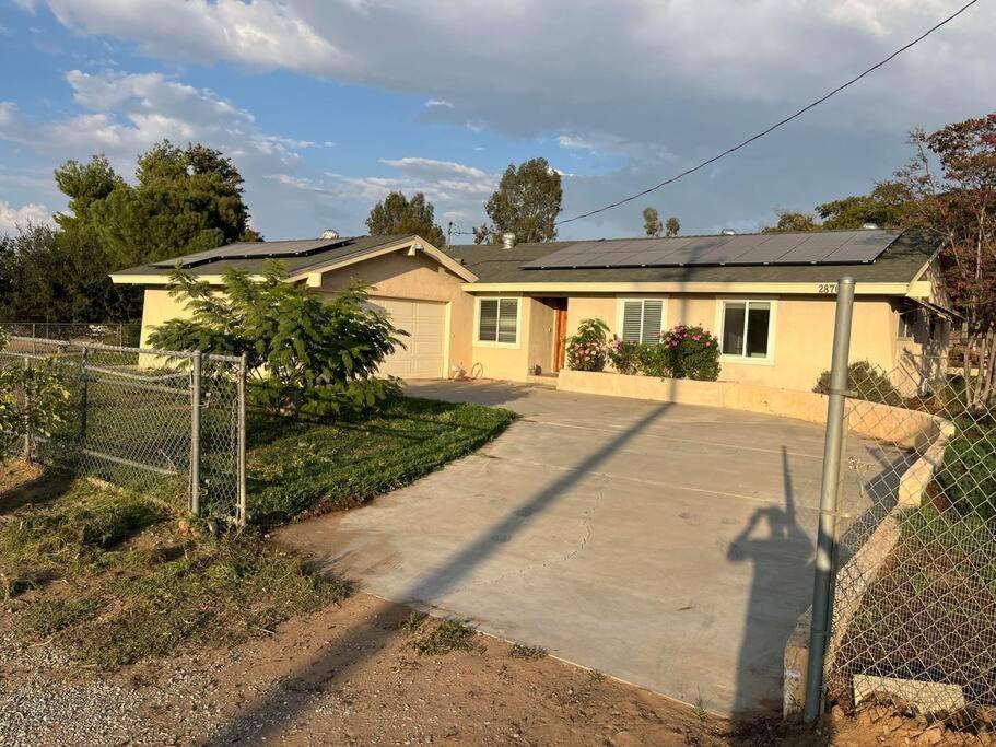 Peaceful & Cozy 3 Bedroom Ranch-Home W/Fireplace Hemet Exterior foto